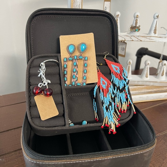 Handmade Jewelry - New Crazy Horse Leather & Cowhide Small Jewelry Box Rustic Gift😍 With Jewelry